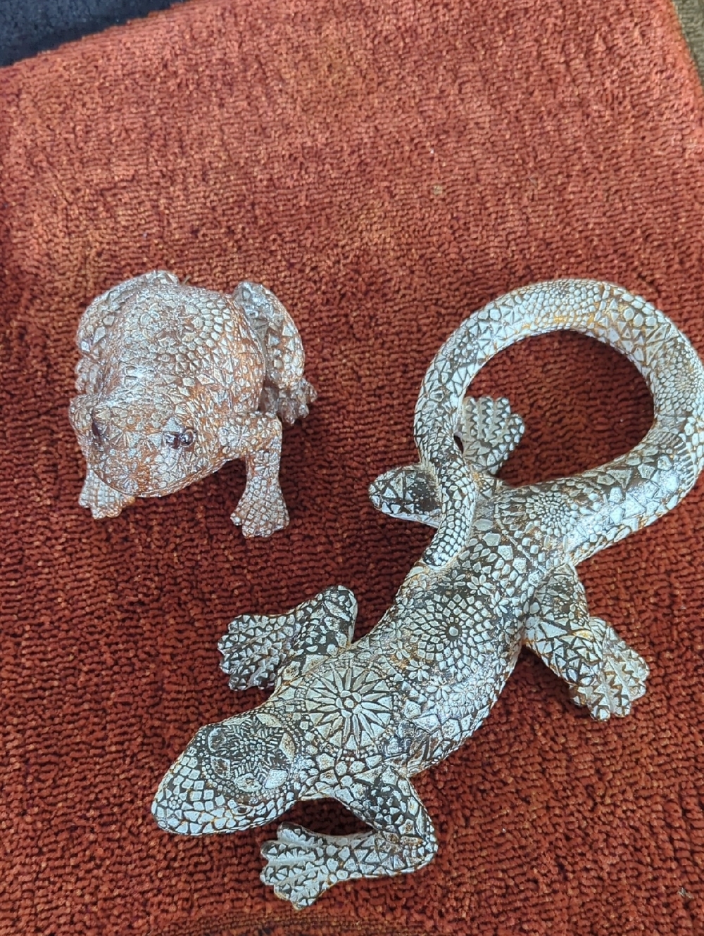 Vintage Faux Mosaic Boho Resin Frog & Lizard Figurine Set - 2pc